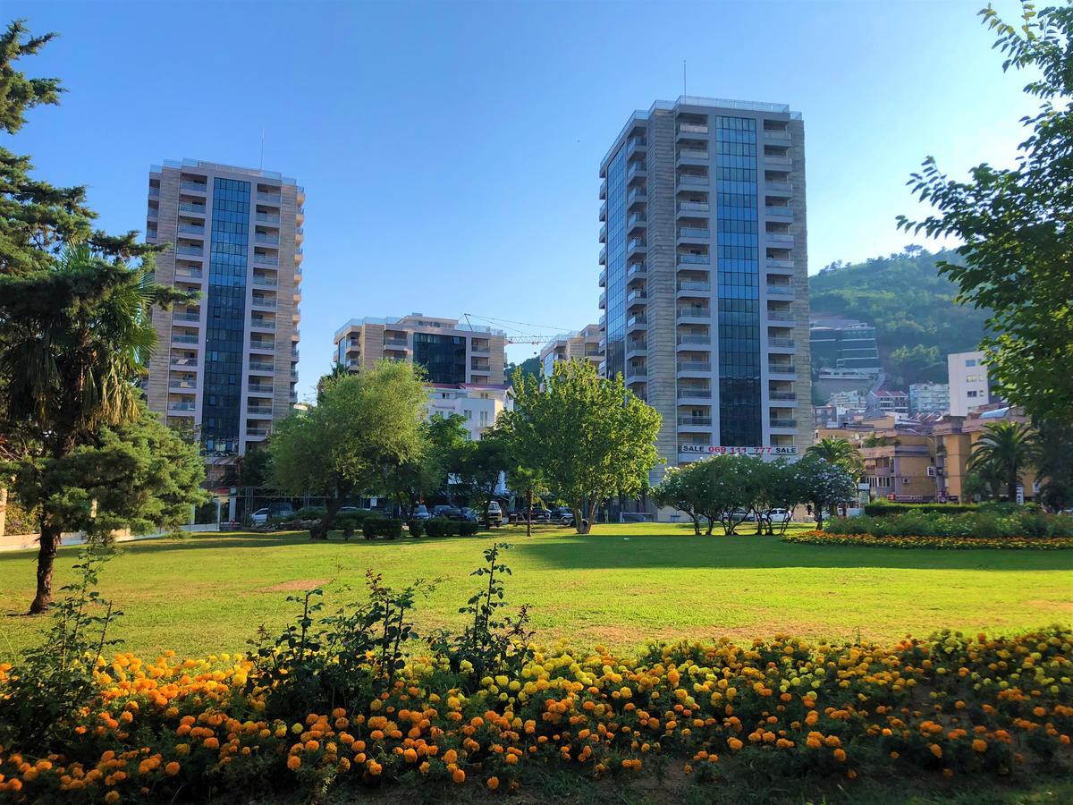 Beachfront Fontana 20 บุดวา ภายนอก รูปภาพ